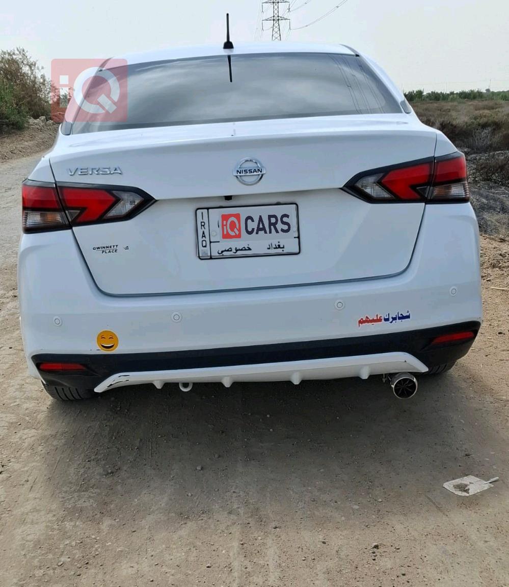 Nissan Versa